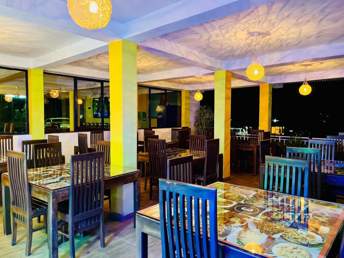 Grand Adamspeak Hotell Nallathanniya Exteriör bild