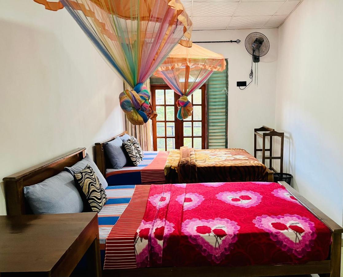 Grand Adamspeak Hotell Nallathanniya Exteriör bild