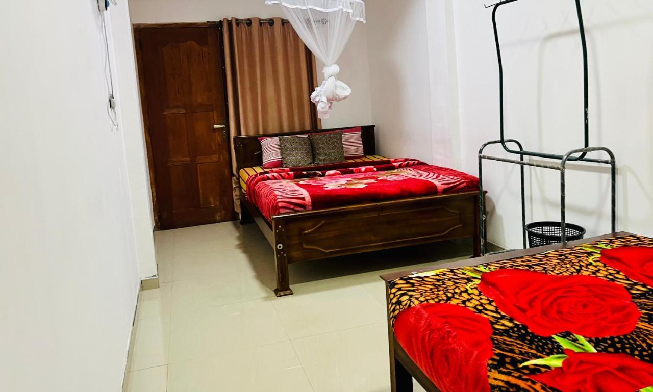 Grand Adamspeak Hotell Nallathanniya Exteriör bild